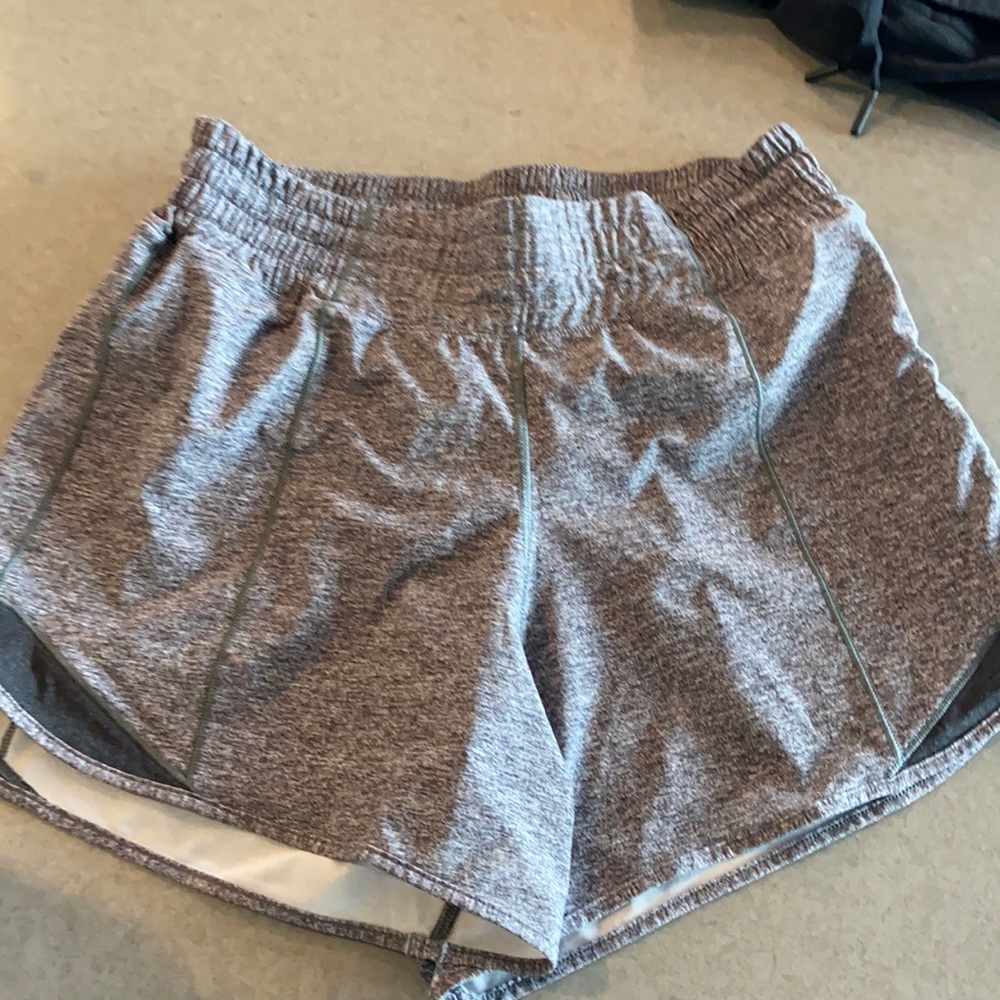 Lululemon hotty hot short 4” high rise